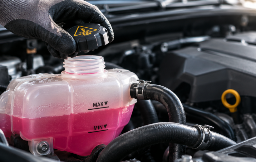 Qué hacer si el coche pierde refrigerante constantemente